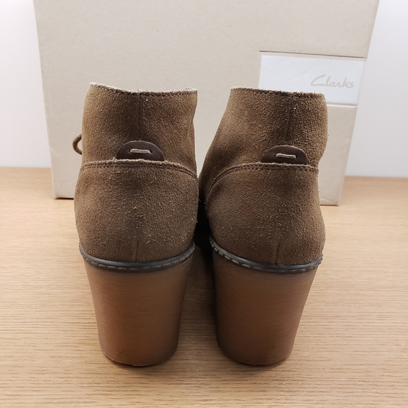 Clarks Hazen Charm Wedge Bootie Olive size 10 medium - Picture 5 of 12